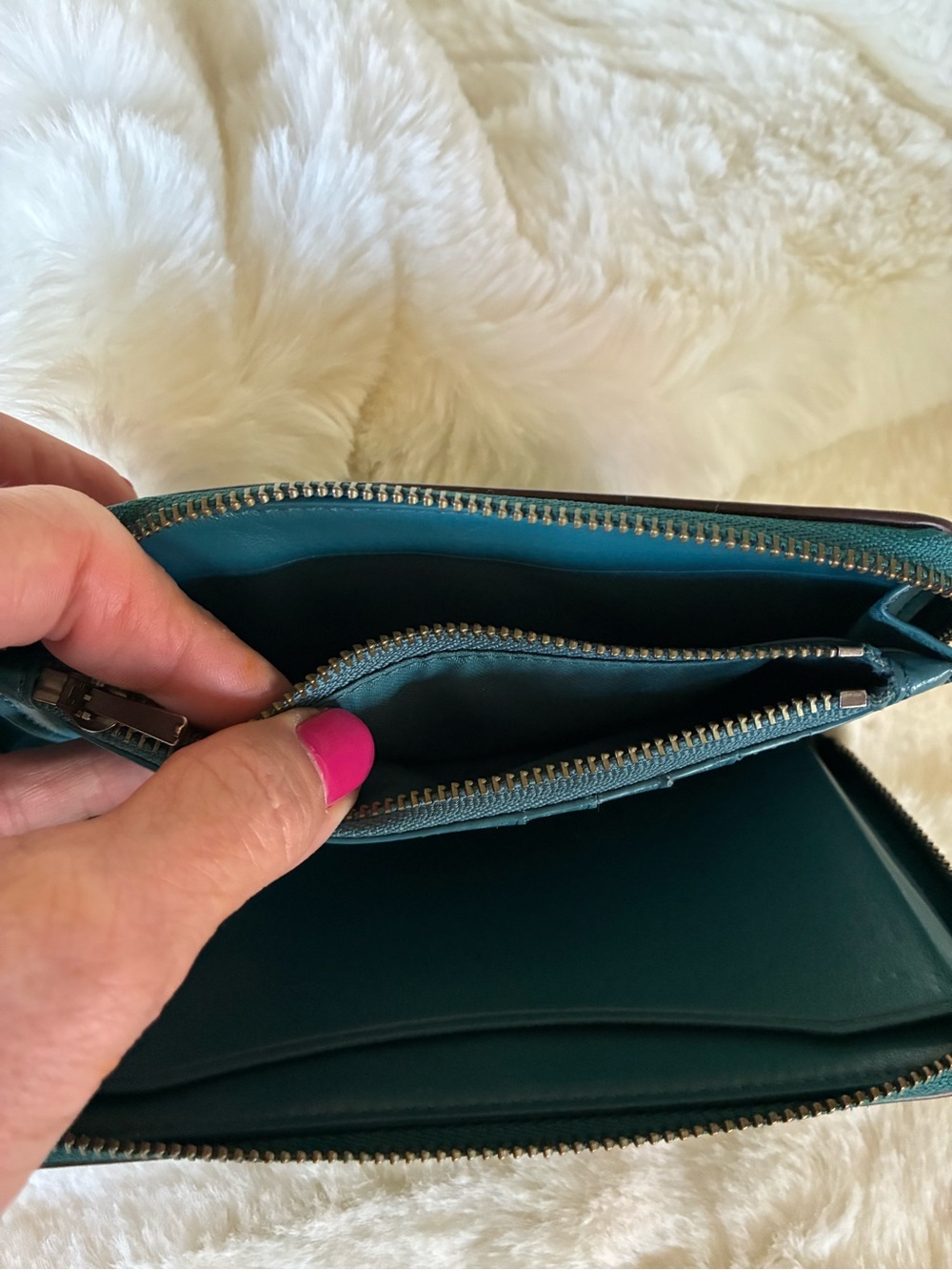 🦋AUTHENTIC RARE COACH BLUE BIRD METALLIC WALLET🦋 - Picture 5 of 7